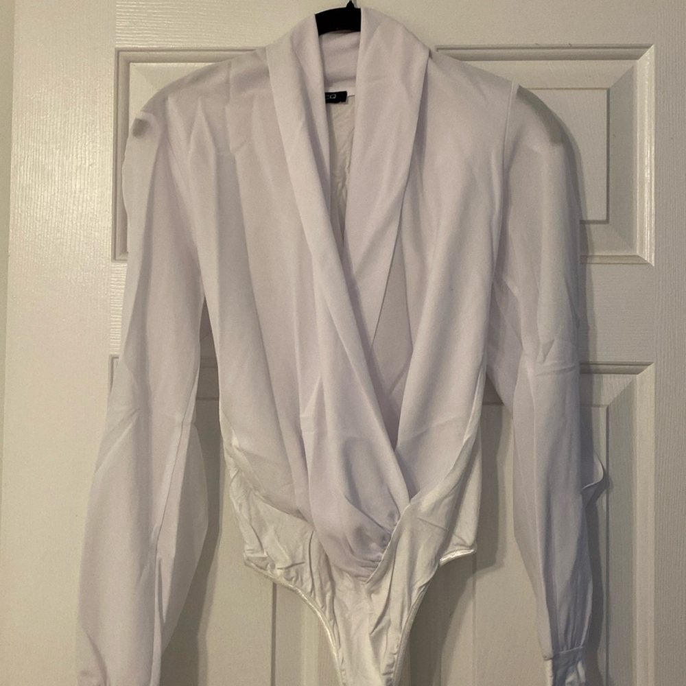 Body suit in brand new condition.  Took out for pictures.